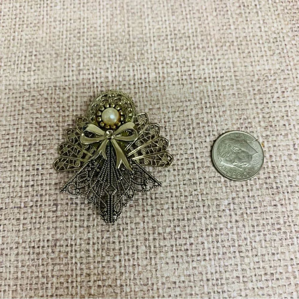 Silver and Gold Filigree Angel Brooch‎